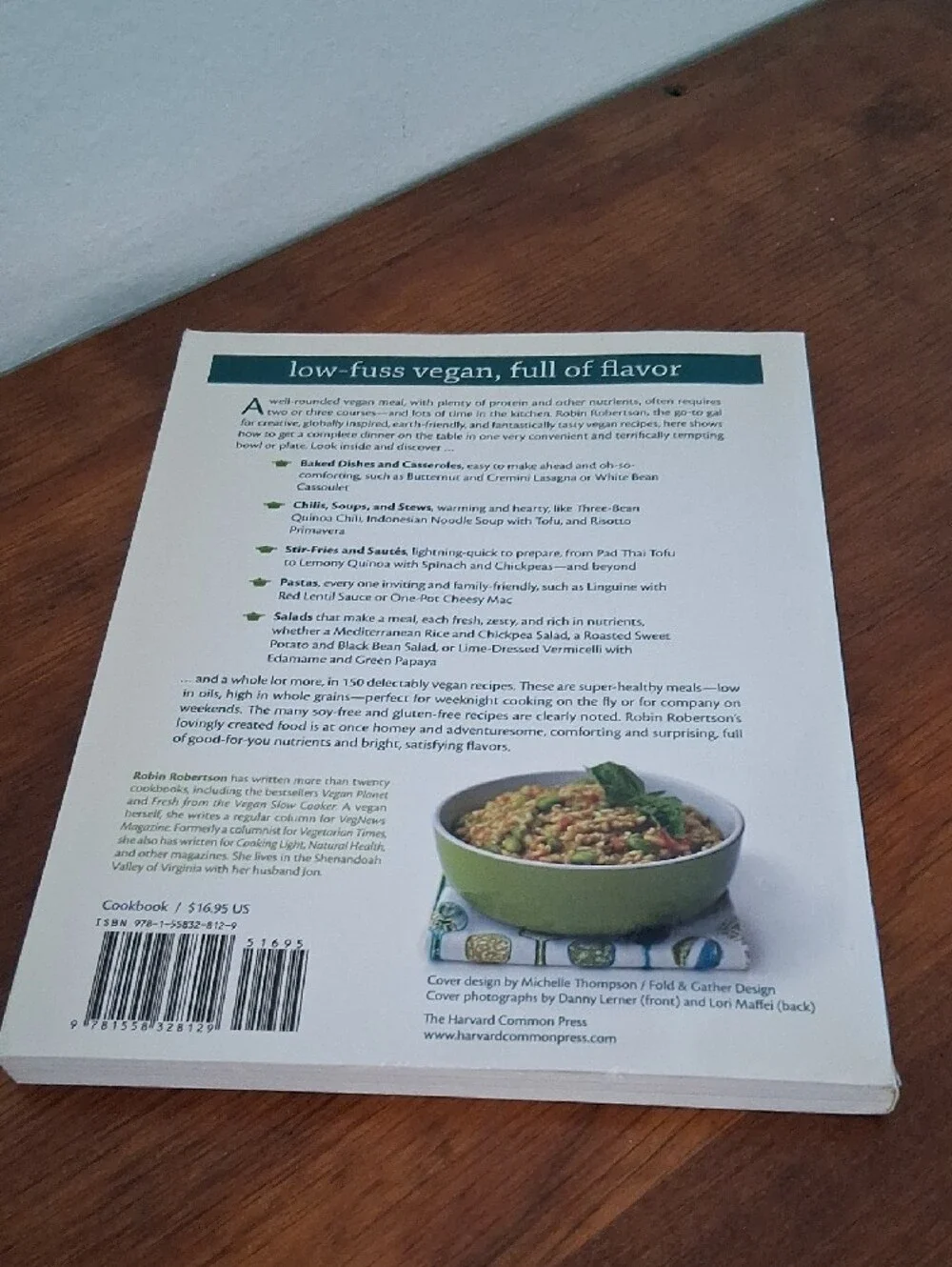 One-Dish Vegan Cookbook by - Robin Robertson - Paperback